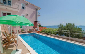 8 Bedroom Stunning Home In Omis